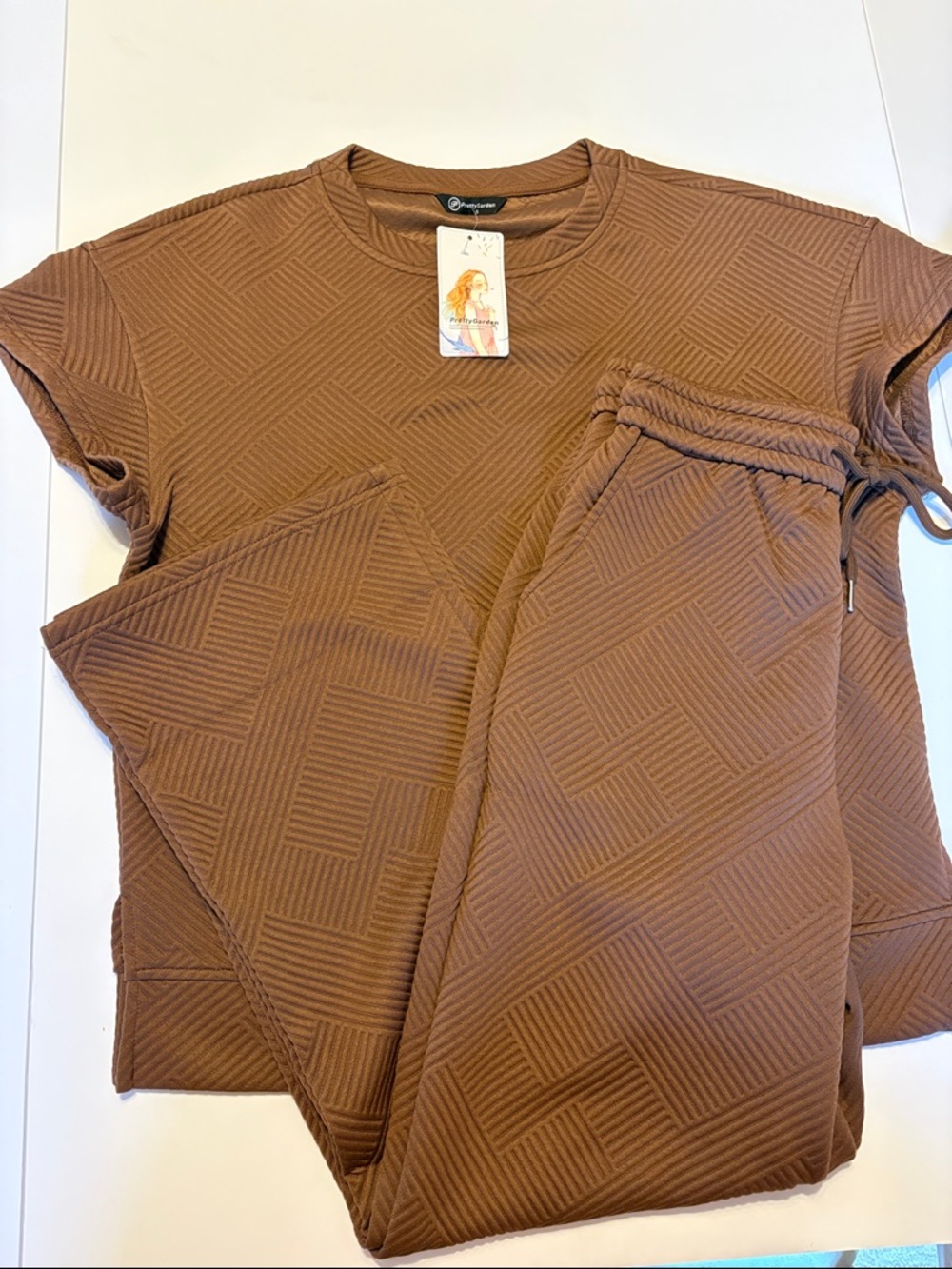 Textured Short-Sleeve Jogger Set in Brown
